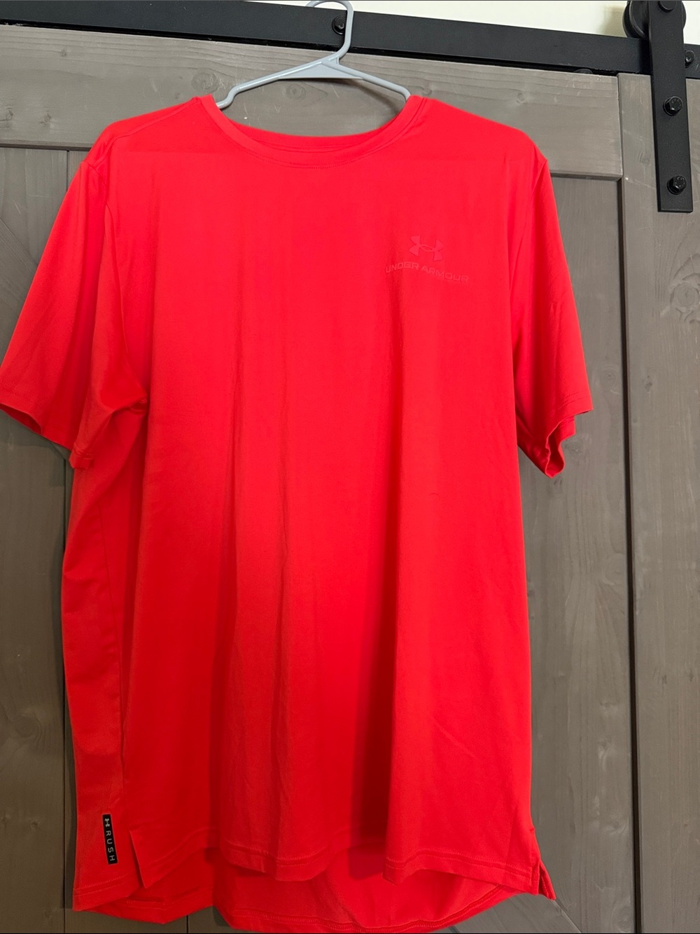 Under Armour Men’s Bright Red Short Sleeve Performance Tee